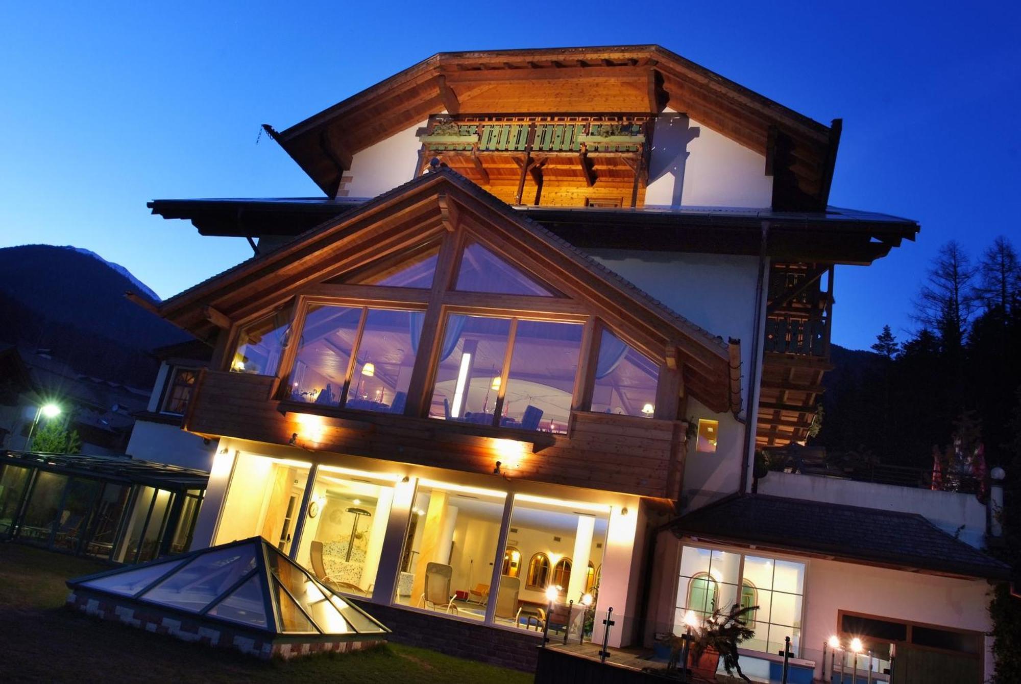 Berghotel Miramonti Tesero Zewnętrze zdjęcie