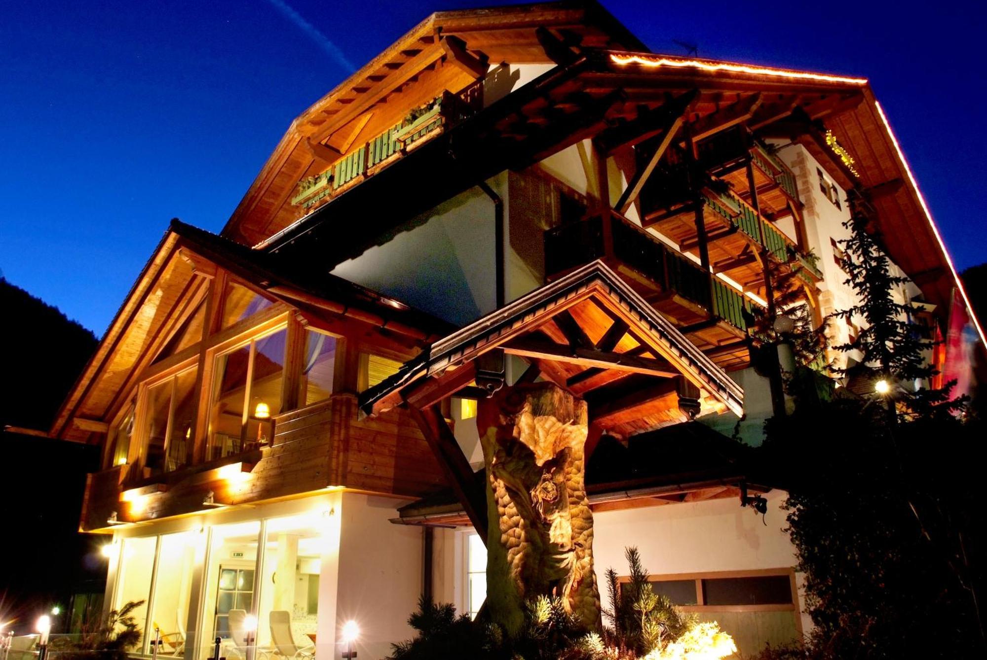 Berghotel Miramonti Tesero Zewnętrze zdjęcie