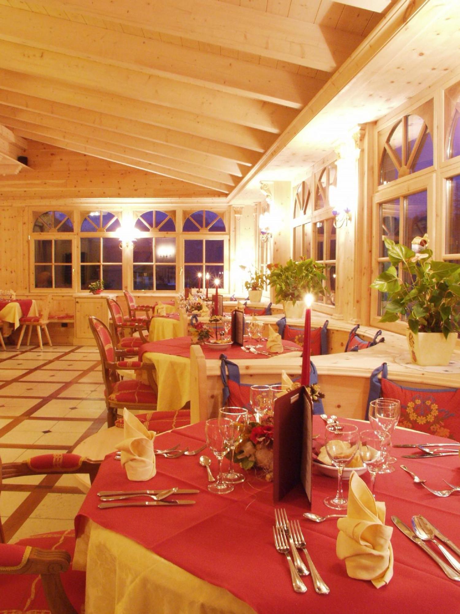 Berghotel Miramonti Tesero Zewnętrze zdjęcie